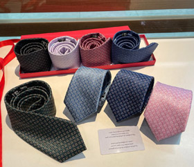 Ferragamo Classic Gancini Jacquard Silk Business Tie-6551  
